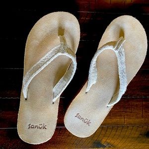 Sanük flip flops